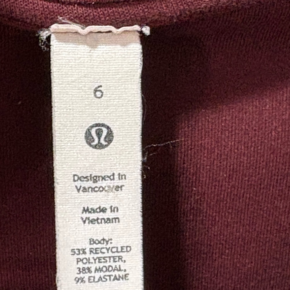 Lululemon Athletica Burgundy Jacket women’s size 6 - Picture 4 of 15
